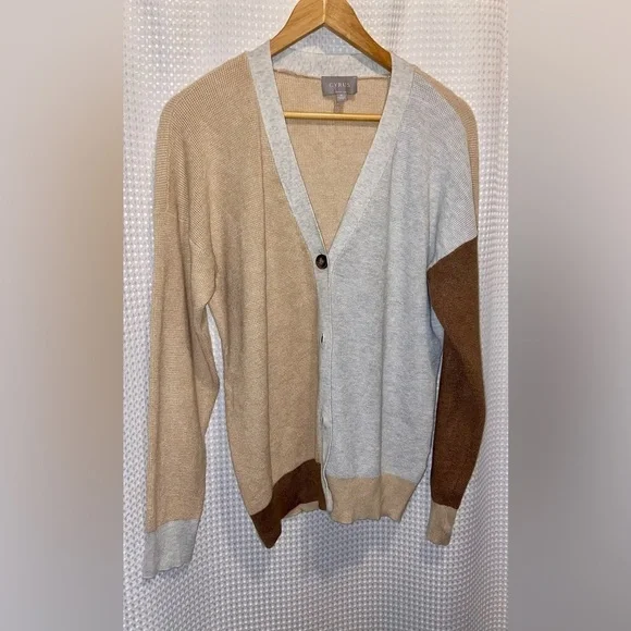 CYRUS‎ colorblock gray beige brown waffled buttoned Cardigan size Medium - Picture 2 of 13